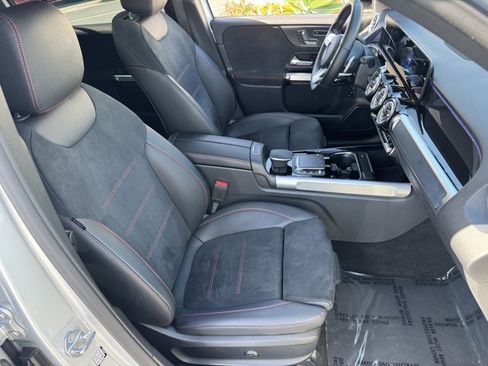 Used 2022 Mercedes-Benz GLB 35 AMG 4MATIC image 6