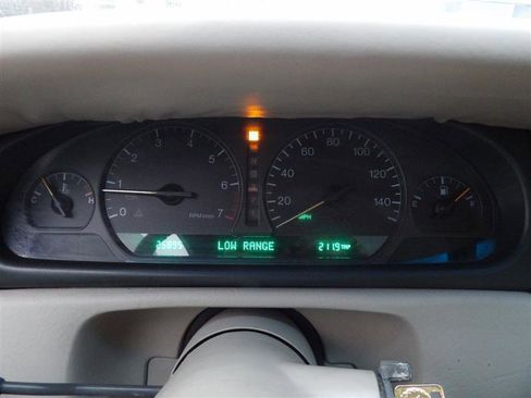 Used 2002 Cadillac Eldorado ESC w/ Preffered Equipment Group image 16