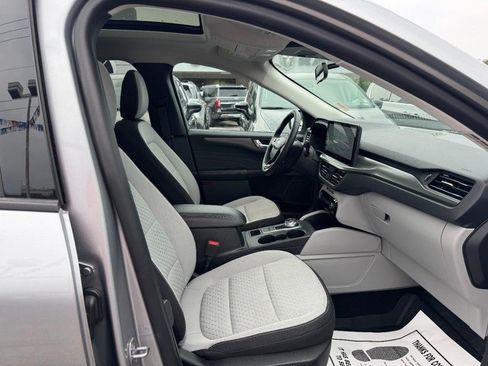 Used 2023 Ford Escape Active w/ Tech Pack #2 FWD image 18