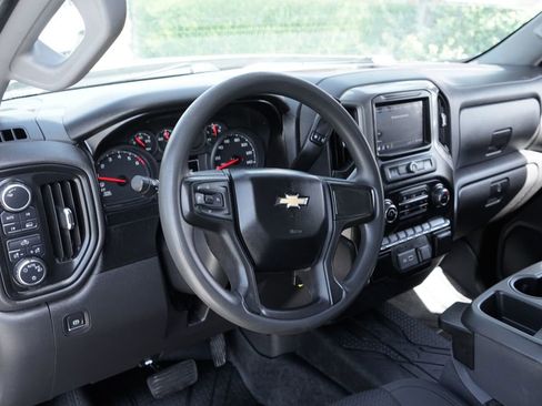 Used 2021 Chevrolet Silverado 1500 Custom image 18