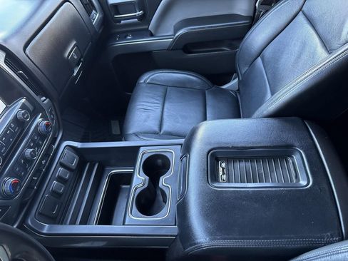 Used 2018 Chevrolet Silverado 1500 LT w/ All Star Edition image 37