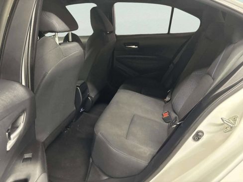 Used 2022 Toyota Corolla SE FWD image 16