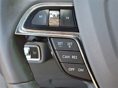Used 2022 Lincoln Nautilus Reserve image 23