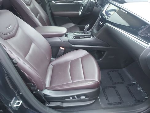 Used 2021 Cadillac XT6 Premium Luxury image 24