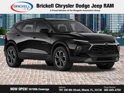 Used 2024 Chevrolet Blazer LT w/ Convenience Package AWD/4WD image 2