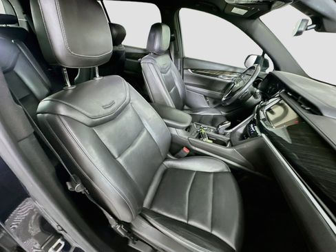 Used 2020 Cadillac XT6 Premium Luxury FWD image 34
