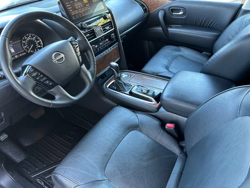 Used 2023 Nissan Armada SL w/ Captain's Chairs Package RWD image 10