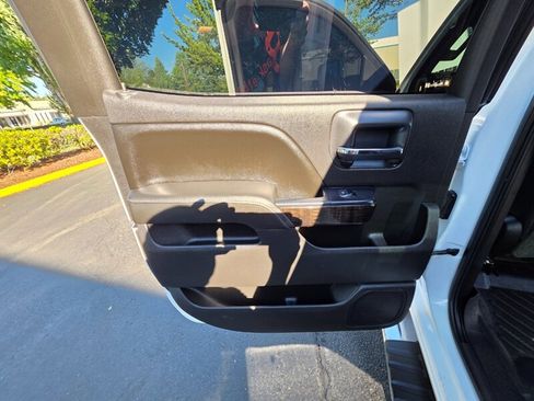 Used 2016 GMC Sierra 3500 Denali w/ Duramax Plus Package image 48