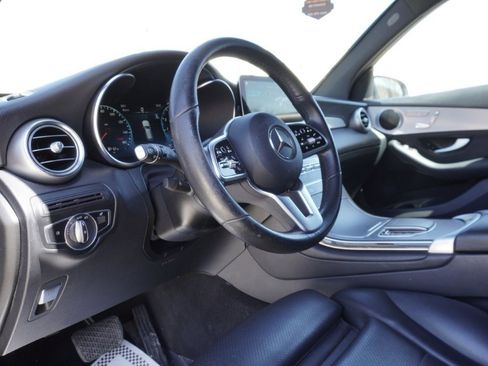 Used 2022 Mercedes-Benz GLC 300 image 11