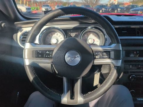 Used 2011 Ford Mustang GT Premium w/ Comfort Pkg image 16