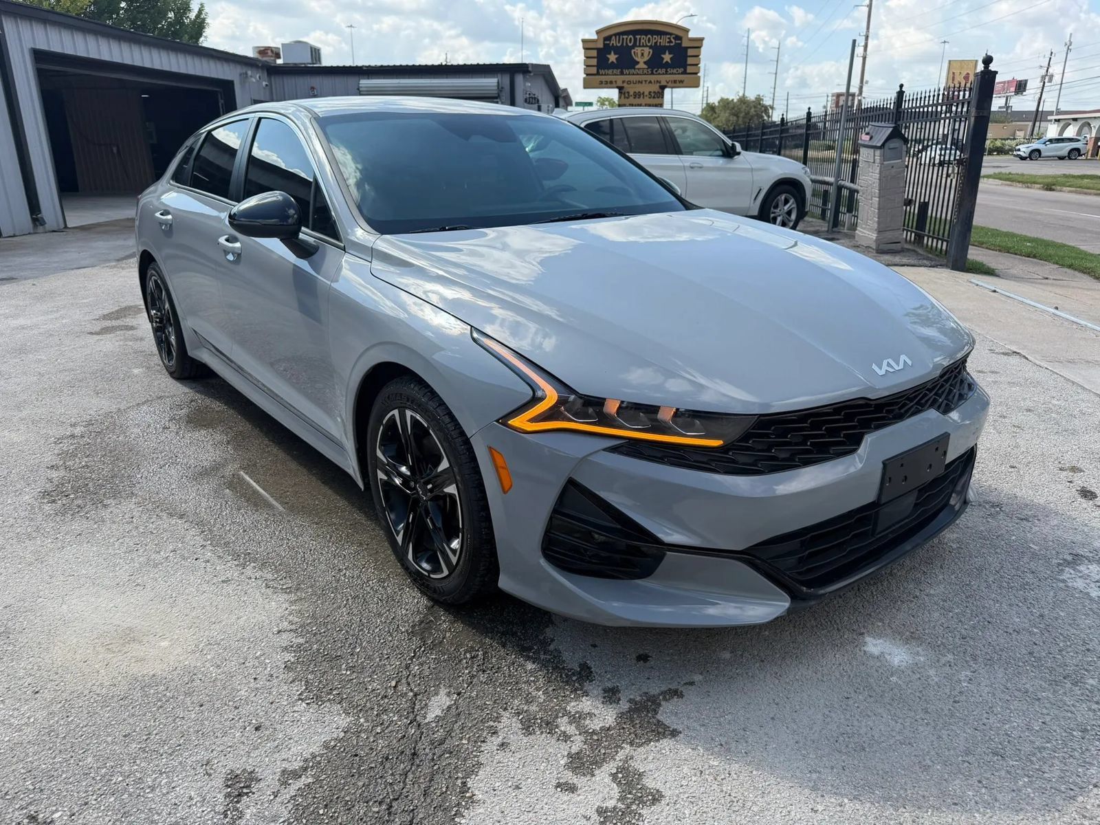 Used 2023 Kia K5 GT-Line w/ GT-Line Premium Package FWD image 3