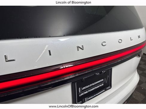 Certified 2025 Lincoln Aviator Reserve w/ Illumination Package image 22