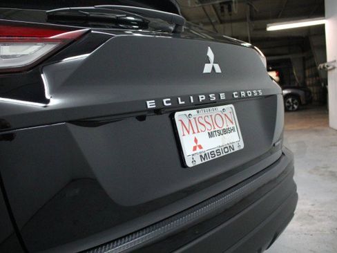 New 2026 Mitsubishi Eclipse Cross LE image 4