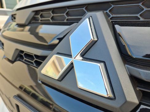 New 2026 Mitsubishi Outlander Sport LE AWD/4WD image 28