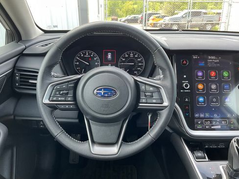 Used 2025 Subaru Outback Premium w/ Popular Package #1A AWD/4WD image 4
