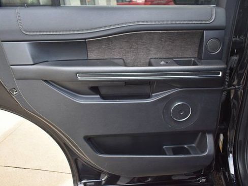 Used 2021 Ford Expedition Limited image 44