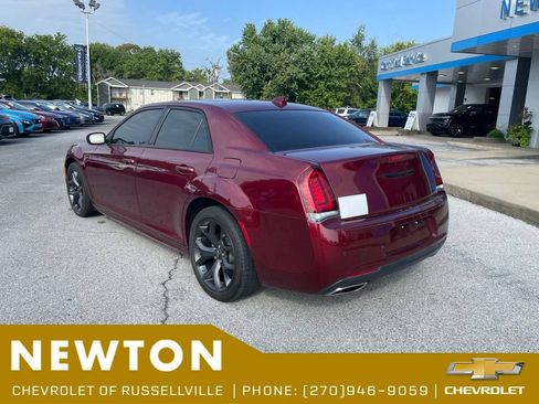 Used 2023 Chrysler 300 Touring L w/ Popular Equipment Group RWD image 13