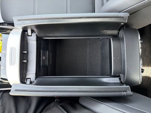 Used 2025 Mercedes-Benz C 300 C 300 image 4