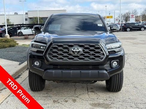 Used 2023 Toyota Tacoma TRD Off-Road w/ TRD Premium Off Road Package image 8