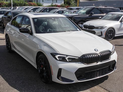 New 2026 BMW 330i Sedan w/ M Sport Package RWD image 3