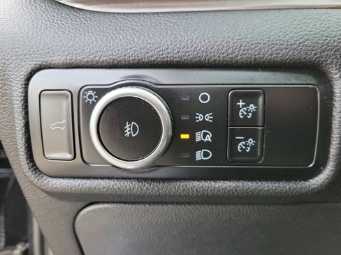 Used 2023 Ford Explorer Limited w/ Limited Technology Package image 23