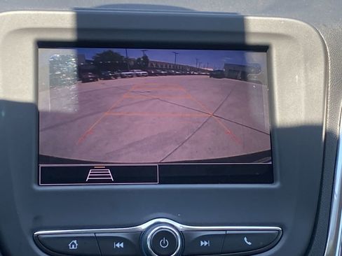 Used 2024 Chevrolet Equinox LS w/ LS Convenience Package FWD image 17