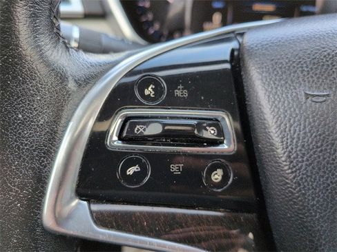 Used 2013 Cadillac SRX Luxury image 22