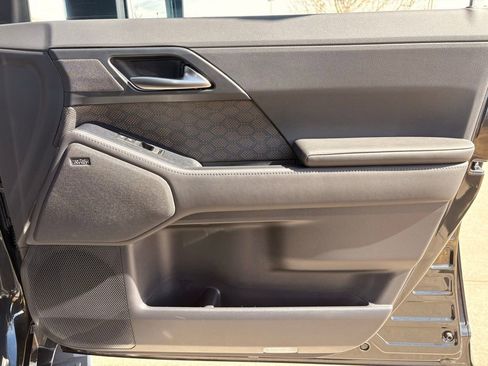 Used 2024 Lexus GX 550 w/ Accessory Package (2T) image 35