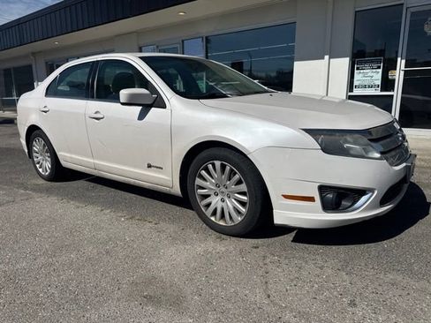 Used 2010 Ford Fusion Hybrid FWD image 2
