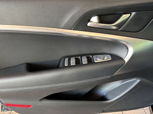 Used 2026 Genesis G70 2.5T RWD image 18