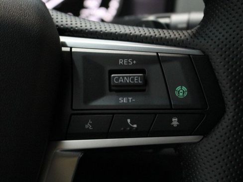 New 2025 Mitsubishi Outlander SE image 10