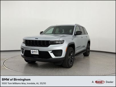 Used 2023 Jeep Grand Cherokee Altitude