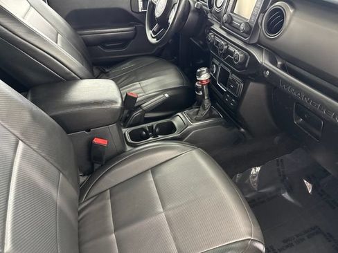 Used 2021 Jeep Wrangler Sport AWD/4WD image 11