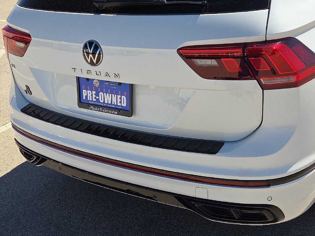 Used 2024 Volkswagen Tiguan SE R-Line FWD image 16