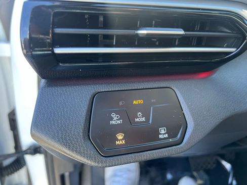 Used 2023 Volkswagen ID.4 S image 27