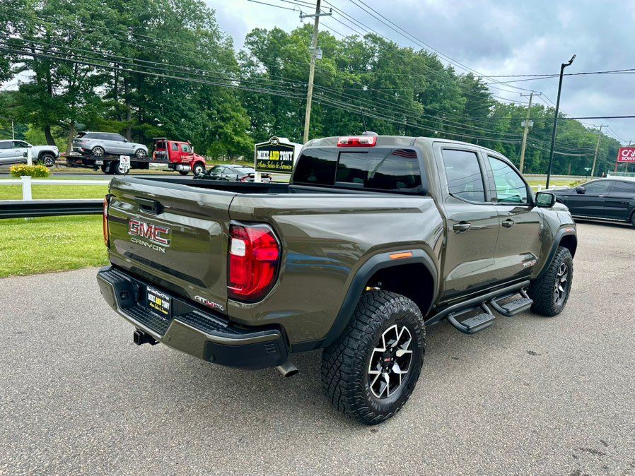 Used 2024 GMC Canyon AT4X AWD/4WD image 9