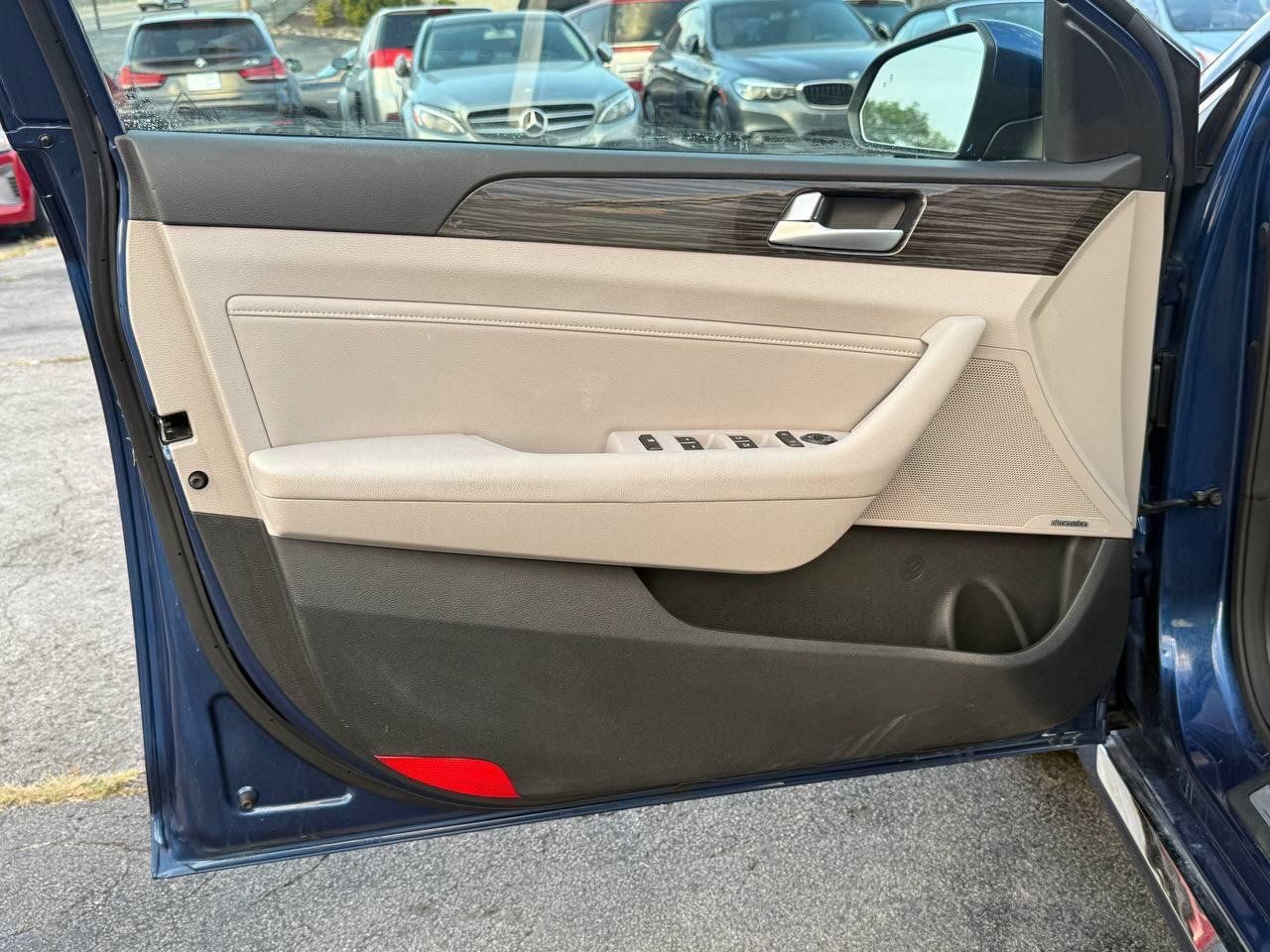 Used 2015 Hyundai Sonata Limited FWD image 13