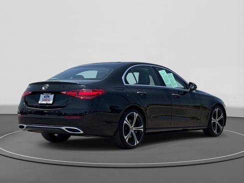Used 2022 Mercedes-Benz C 300 Sedan image 5