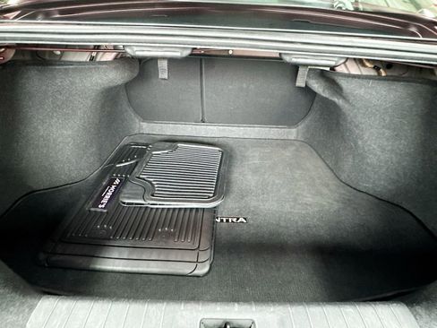 Used 2024 Nissan Sentra SV w/ Trunk Package image 28