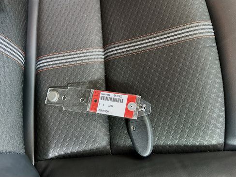 Used 2024 Nissan Altima 2.5 SR image 32