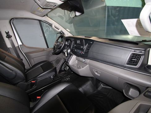 Used 2024 Ford Transit 150 Low Roof RWD image 19