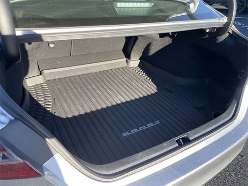 Used 2023 Toyota Camry LE image 33