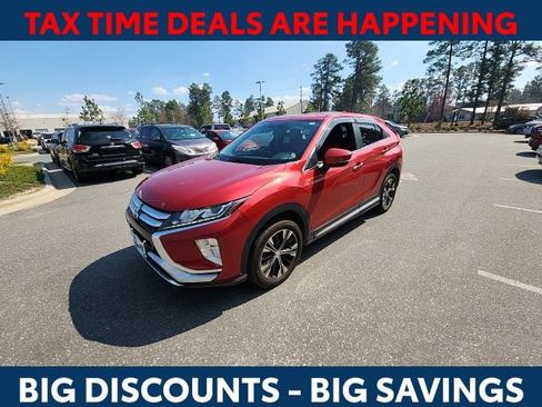 Used 2018 Mitsubishi Eclipse Cross SE image 4