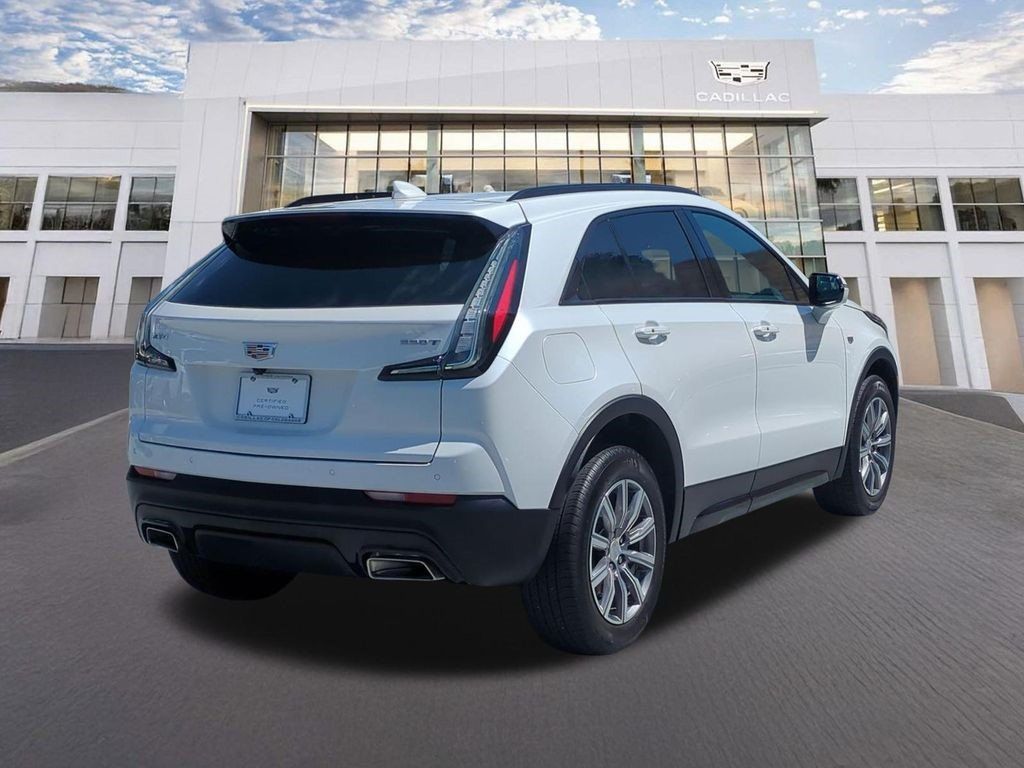 Certified 2023 Cadillac XT4 Sport w/ Cold Weather Package FWD image 5