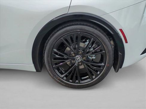 New 2026 Toyota Prius Plug-In Hybrid image 10