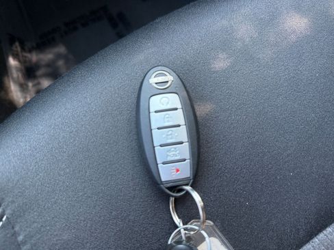 Used 2025 Nissan Altima 2.5 SV FWD image 22