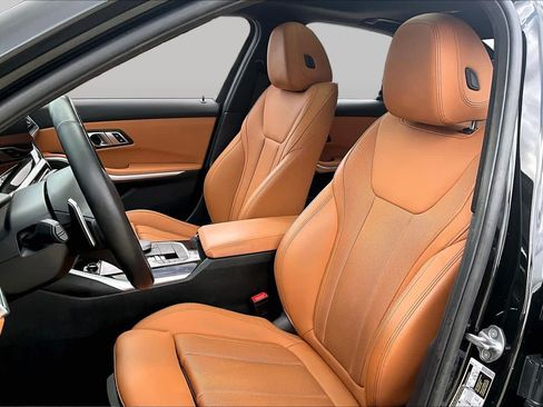 Used 2023 BMW 330i Sedan w/ M Sport Package RWD image 7