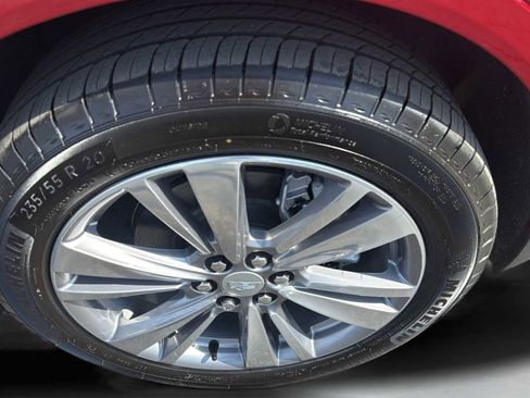 Used 2025 Cadillac XT5 Premium Luxury w/ Technology Package image 34