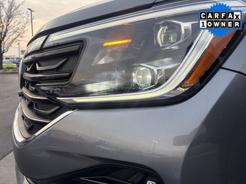 Used 2024 Volkswagen Atlas SEL Premium R-Line image 11