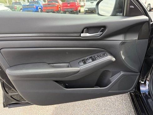 New 2025 Nissan Altima 2.5 SV w/ SV Special Edition Package image 10